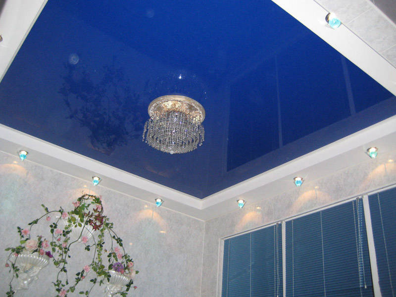 Натяжные потолки tavane.eu